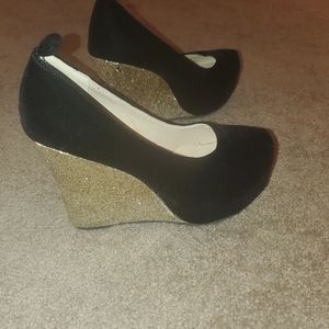 Suede Platform Wedge Shoe